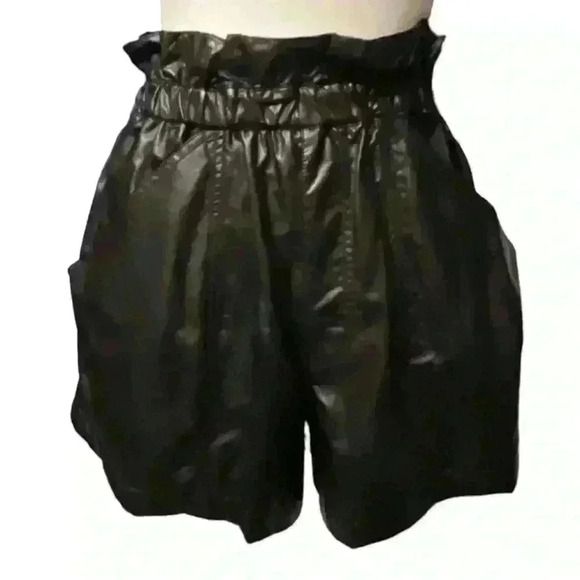 Free People At First Sight Vegan leather shorts size XS NWT - Picture 1 of 16